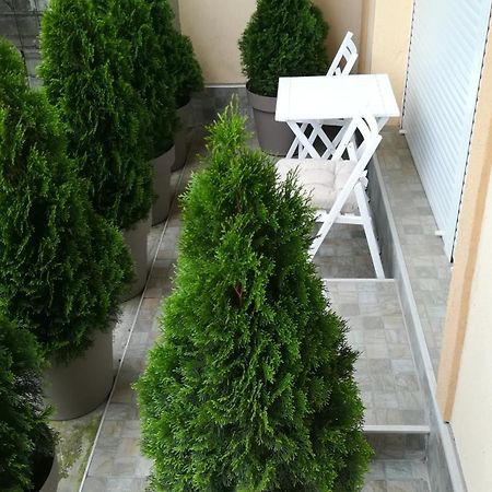 M4U Apartments Ni Εξωτερικό φωτογραφία