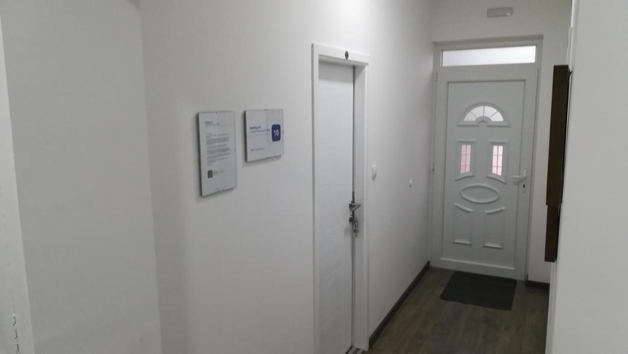 M4U Apartments Ni Εξωτερικό φωτογραφία
