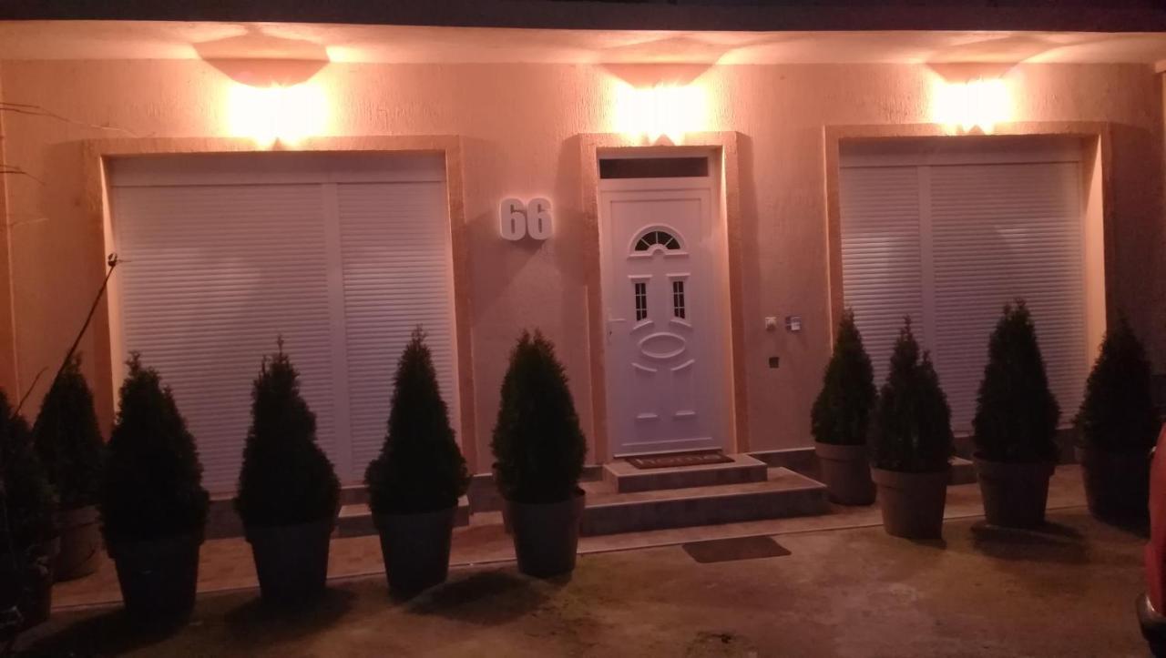 M4U Apartments Ni Εξωτερικό φωτογραφία